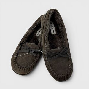 Airwalk Women's Moccasin Slippers Size 6